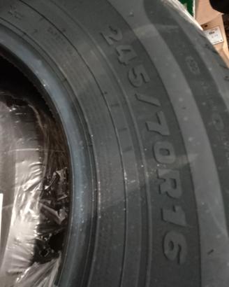Gomme nuove fuoristrada