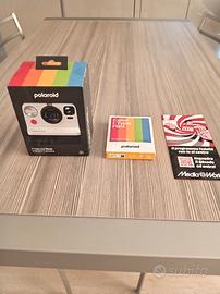 Polaroid Now Istant Camera Generation 2