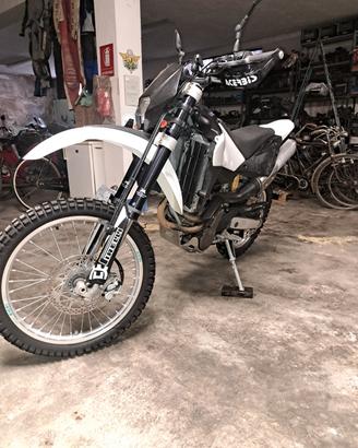moto husqvarna Te610