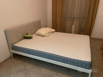 LETTO IKEA + MATERASSO 160X180 MOLLE