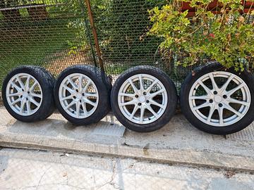 4 cerchi con gomme