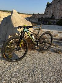 Scott spark rc team issue, mtb, bici