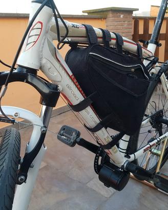 bicicletta  elettrica e bike