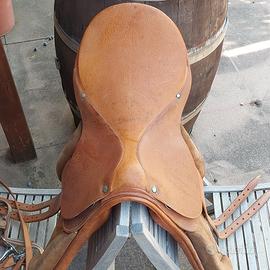Sella inglese in pelle selleria  A. Pariani