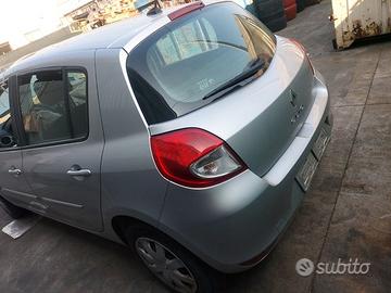 Ricambi usati renault clio anno 2011 1149 benzina