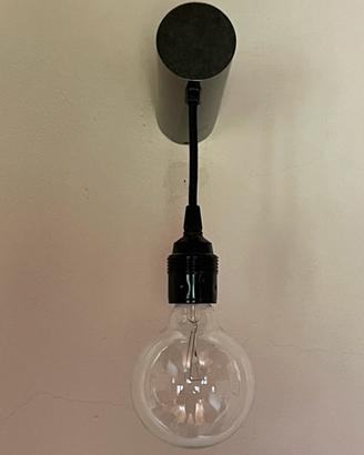 lampada “chiodo” di Serafini