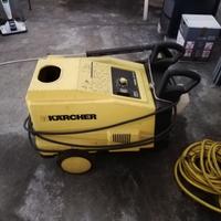 IDROPULITRICE KARCHER AD ACQUA CALDA
