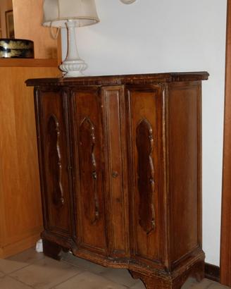Credenza armadietto scantonato