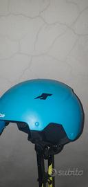 Casco e Bacchette da neve 9/10 