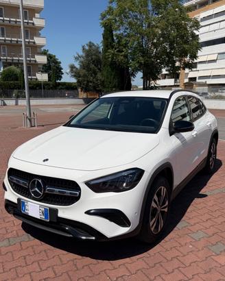 Mercedes-benz GLA 200 180 Automatic Progressive Ad