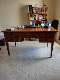 Scrivania classica in legno stile Luigi XVI