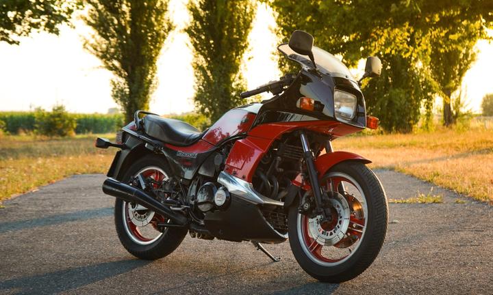 Kawasaki GPZ 750 TURBO - 1984 | asi