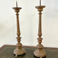 Coppia di candelieri sacri d'altare '800