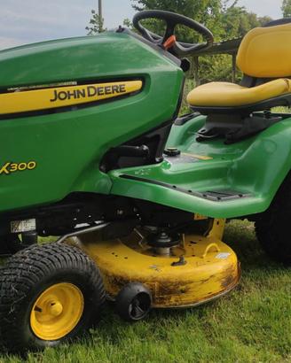 John Deere X300
