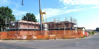 Villa di 150 m² con 4 locali e box auto a Parma