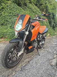 KTM SUPER DUKE 990