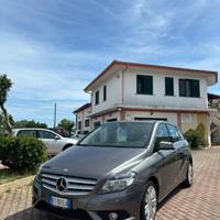 MERCEDES-BENZ B 180 CDI Premium