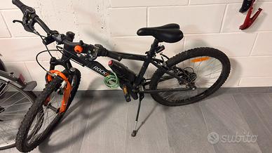 Bicicletta B'Twin Rockrider 500