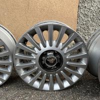 Cerchi in lega fiat 500. 185/55 R15