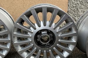 Cerchi in lega fiat 500. 185/55 R15