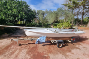 Deriva 470 completa, carrello stradale ed invaso