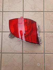 faro posteriore peugeot 2008