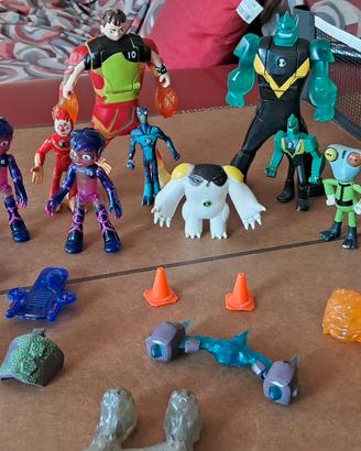 Ben 10 Action Figures Lot
