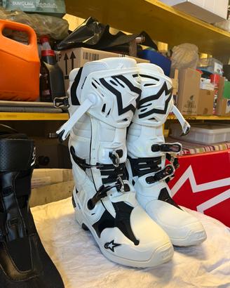Alpinestars Tech 10 + equipaggiamento cross