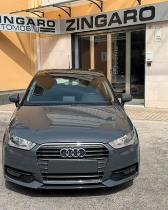 AUDI A1 SPB BI-COLORE 1.4 TDI 90 CV. METAL PLUS PE