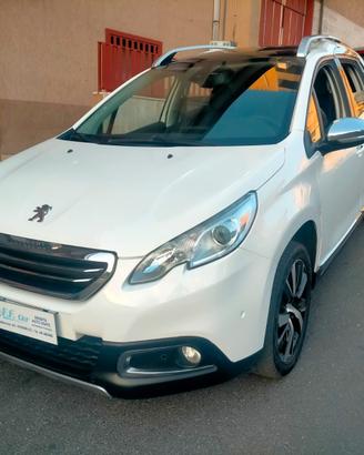 Peugeot 2008 BlueHDi 100 Allure