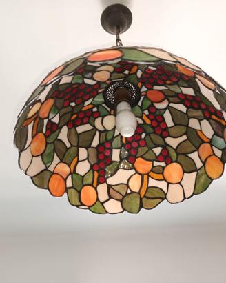 Lampadario stile Tiffany con frutta
