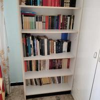 Libreria a ripiani bianca 