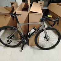 bici da corsa bianchi specialissima