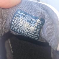 scarpa usata poche volte Tommy... 