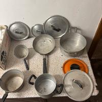 Lotto di pentole e padelle vintage