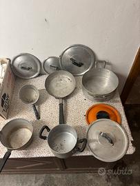Lotto di pentole e padelle vintage
