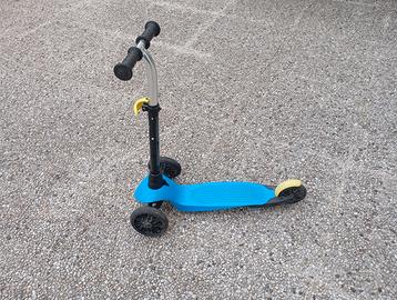 Monopattino a tre ruote per bambini