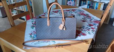 borsa a mano  con  tracolla  Mk