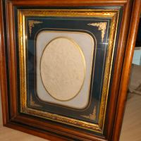 cornice in legno vittoriana