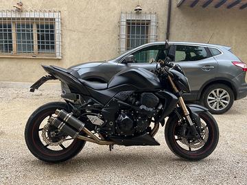Kawasaki Z750 R Black Edition