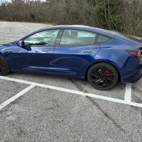 Tesla model 3Performance