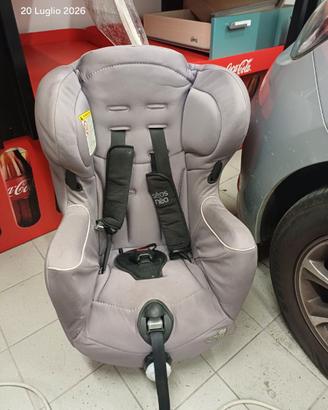 Confort Iseos Neo+ di colore grigio.