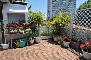 Marina su 2 livelli con ampio terrazzo