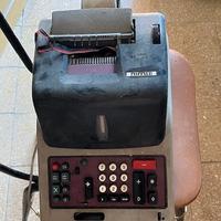 calcolatore Olivetti divisumma 24