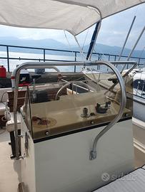 Parabrezza Boston Whaler