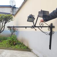 Porta insegna luminosa con luci per negozio