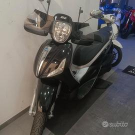 Piaggio Beverly 300 i.e. Led