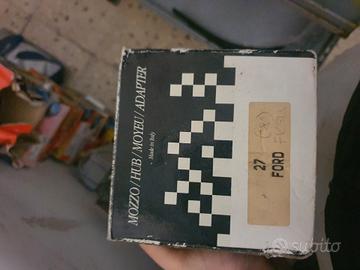 Mozzo da competizione auto d'epoca