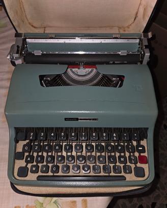  " Olivetti lettera 22" 