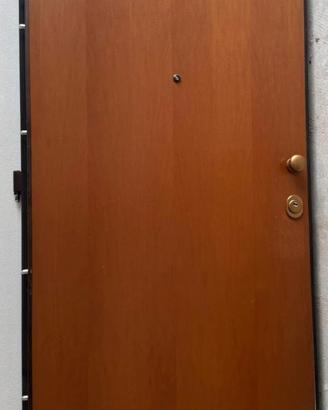 porta blindata come DIERRE e 5 chiavi MOTTURA (